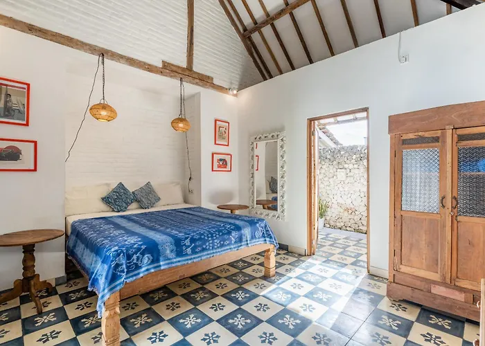 Indigo & Maiko - Bingin Villa Uluwatu (Bali)